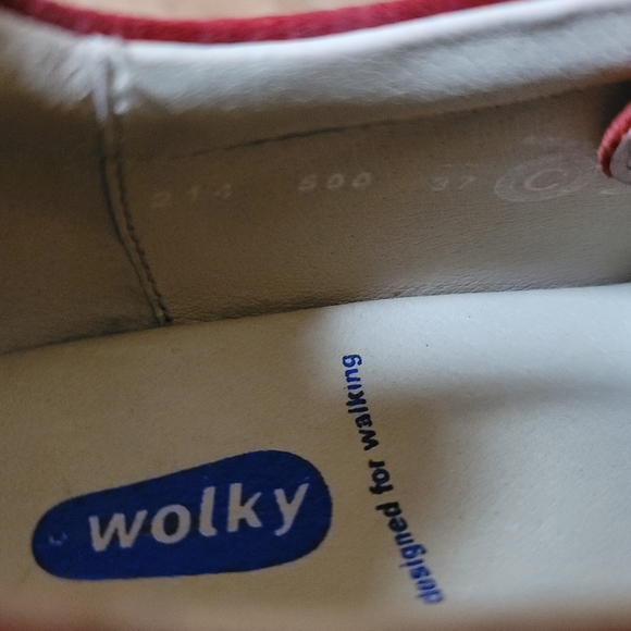 Red Sneak - Picture 4 of 7